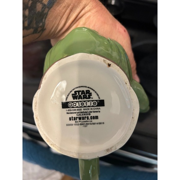 Star Wars Yoda 3D Sculpted Ceramic Coffee Mug Galerie Green Jedi Master - Picture 5 of 5